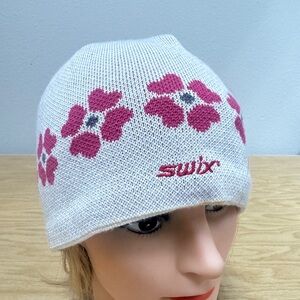 Swix Wool Ski Hat – Fleece Lined – Floral Knit – Made in Canada